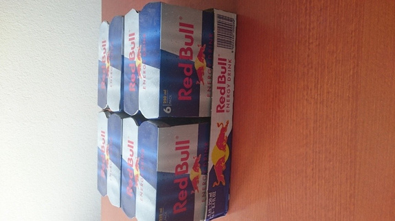 Red-Bull-CAN-250-ml-6-pack-Polish